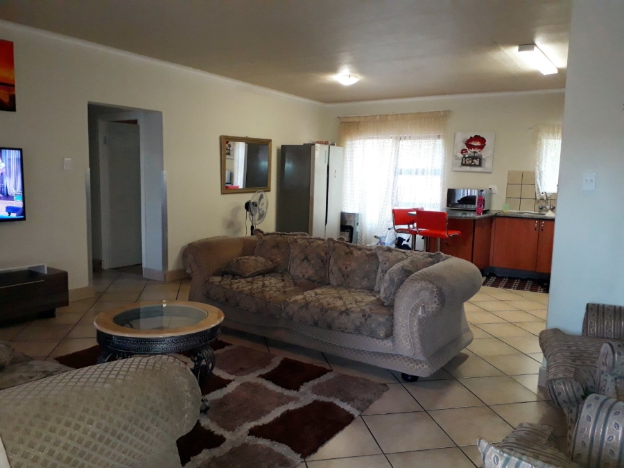 To Let 3 Bedroom Property for Rent in Vaalpark Free State